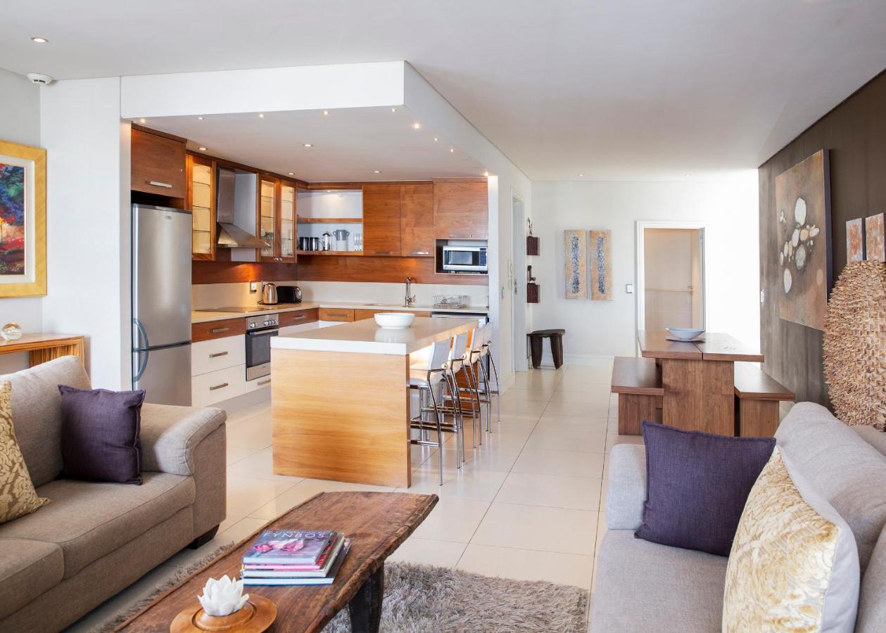 Marine Square Luxury Suites Hermanus Exterior foto