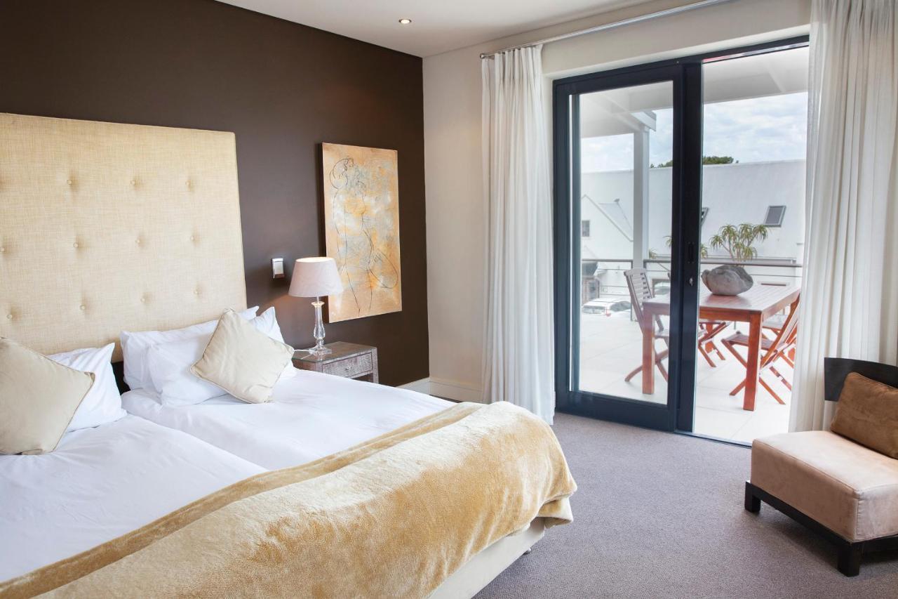 Marine Square Luxury Suites Hermanus Exterior foto